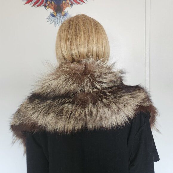 #672 Silver fox - Picture 2 of 7